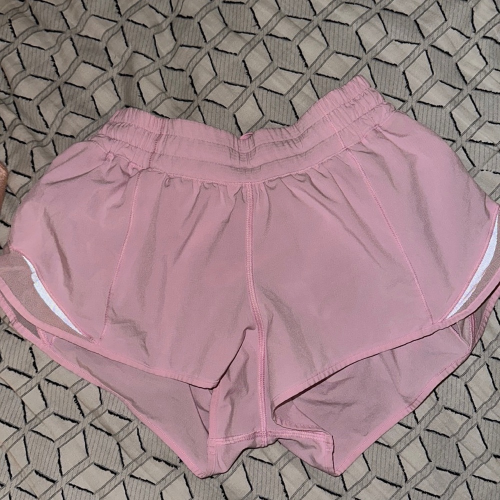 miami pink lululemon hotty hot 2.5” shorts